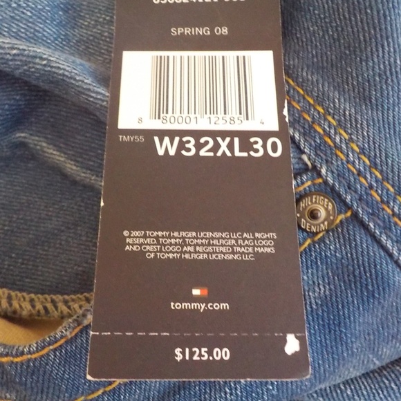 Tommy Hilfiger Loose Fit Wide Leg Jeans - Picture 9 of 9